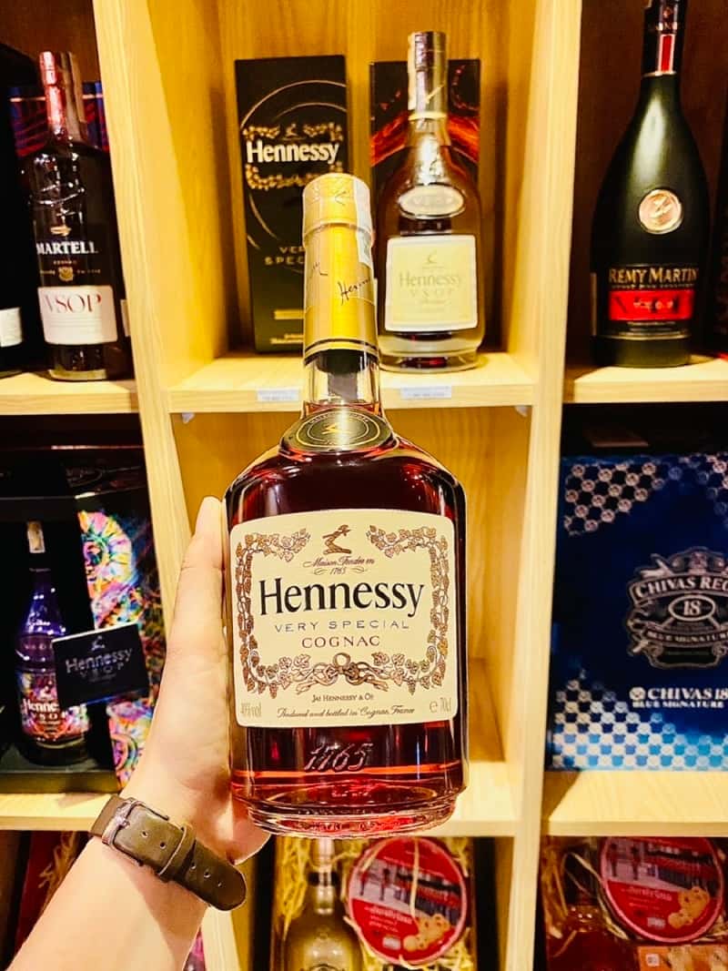 Dịch vụ thu mua rượu ngoại Hennessy tại nhà có gì đặc biệt