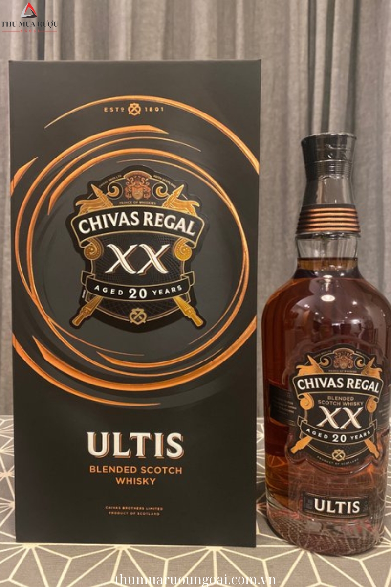 Rượu Chivas Regal Ultis