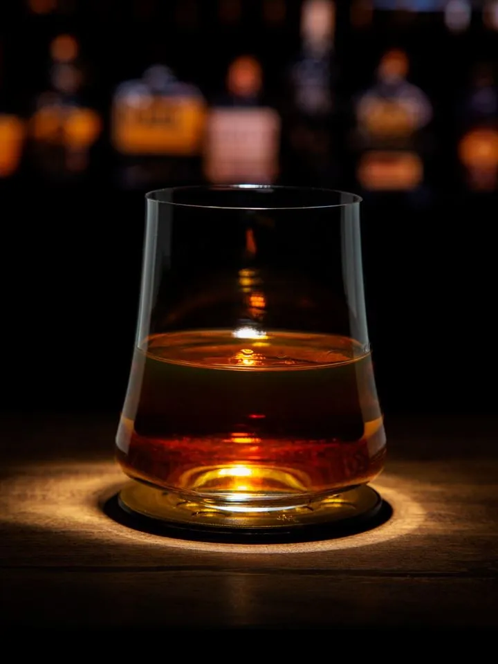 Thu mua Whisky