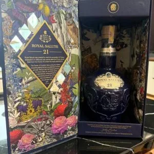 Royal Salute 21 Years — The Signature Blend