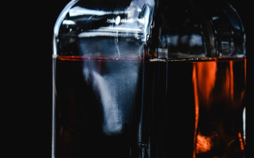 Thu mua rượu rum Bacardi giá cao